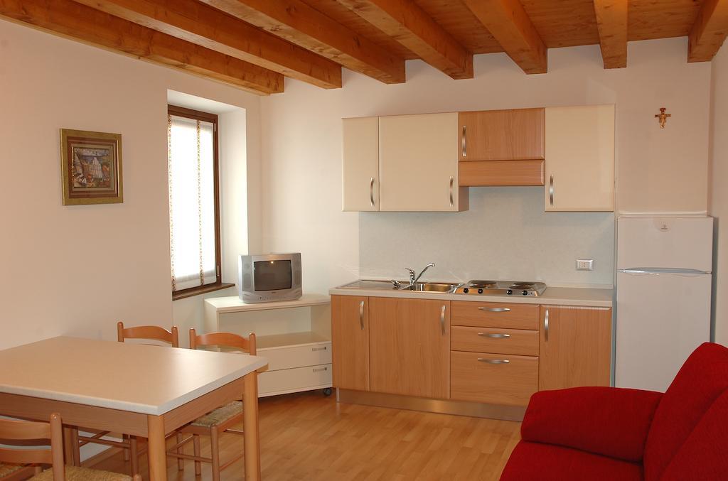Agriturismo Al Tralcio Valeggio sul Mincio Habitación foto
